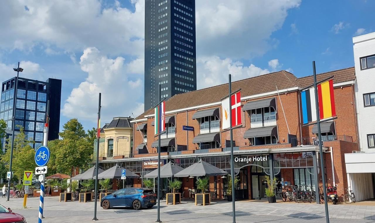 Oranje