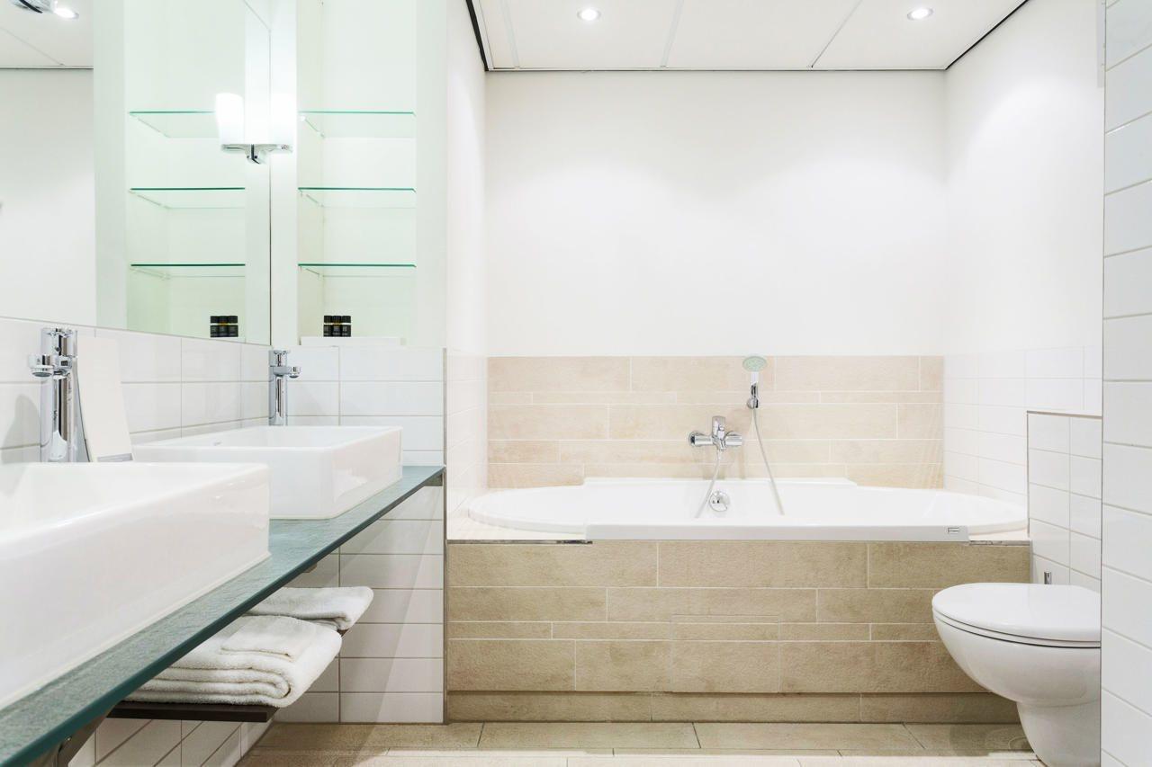 Hotel Leonardo Oranje 4*