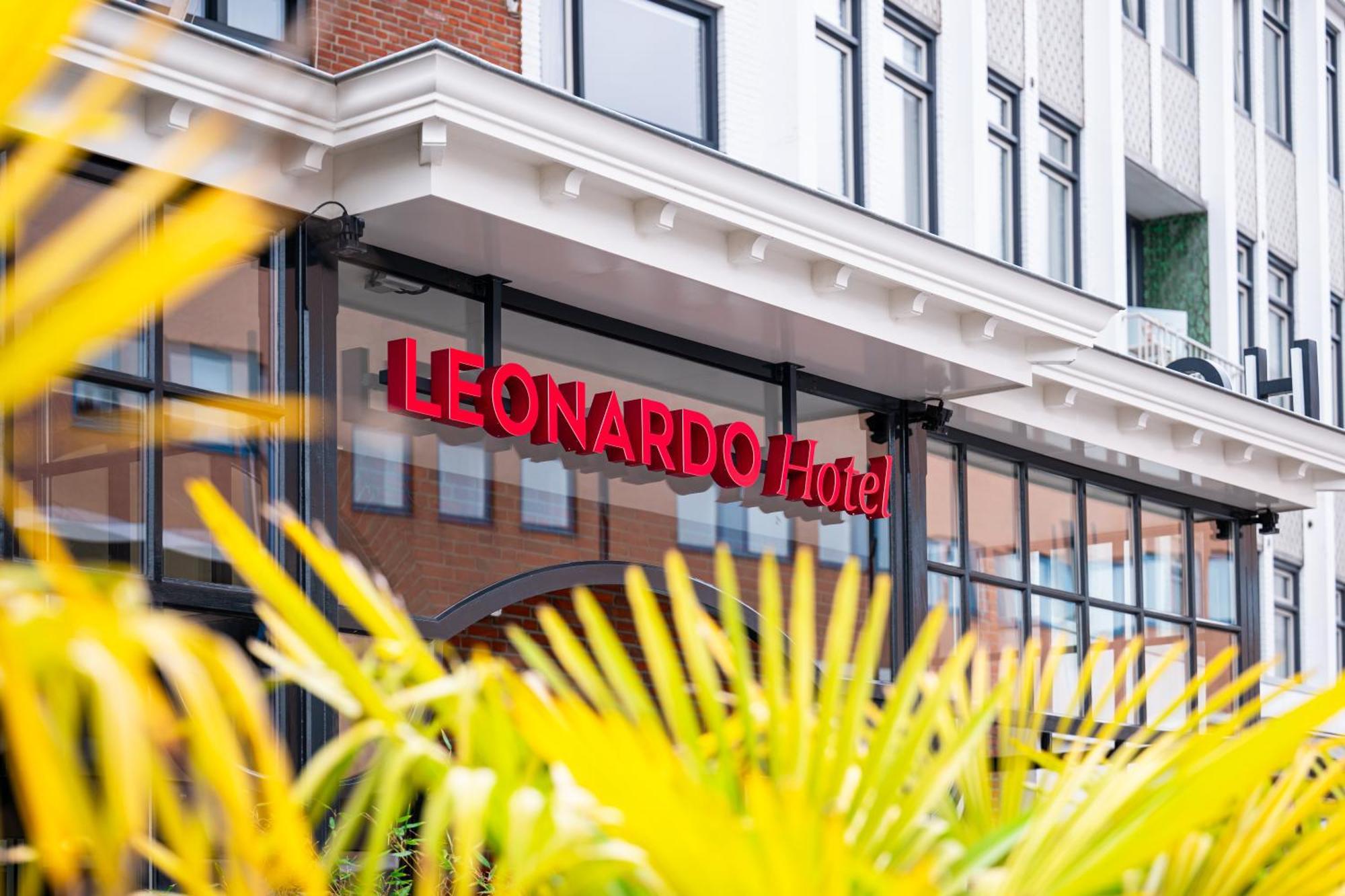 Leonardo Oranje Hotel