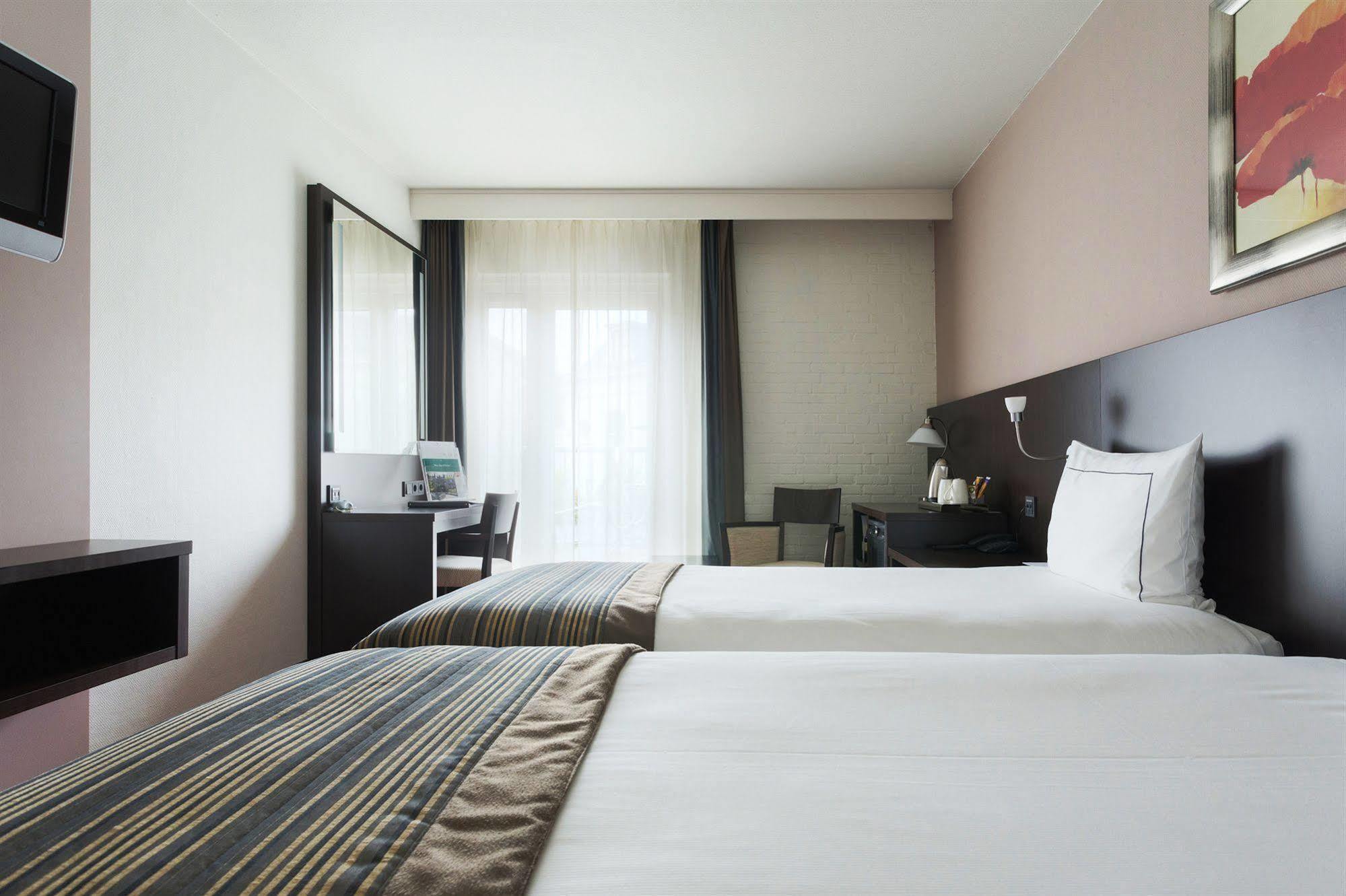 Hotel Oranje 4*